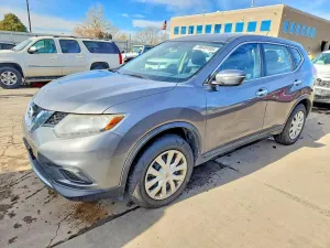 Nissan Rogue S 2.5L 4 2015