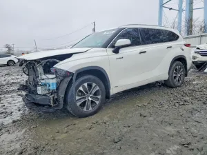 Toyota Highlander HYBRID XLE 2.5L 4 2020