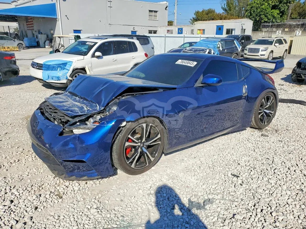Nissan 370z BASE 3.7L 6 2020