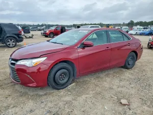 Toyota Camry LE 2.5L 4 2015