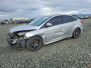 Ford Focus SE 2.0L 4 2016