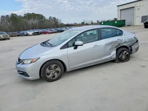 Honda Civic LX 1.8L 4 2015