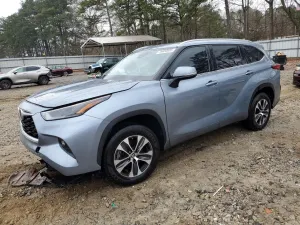 Toyota Highlander XLE 3.5L 6 2022