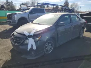 Toyota Corolla BASE 1.8L 4 2011