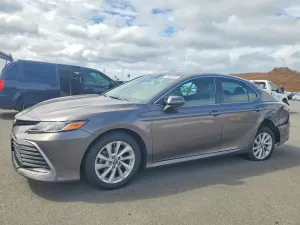Toyota Camry LE 2.5L 4 2022