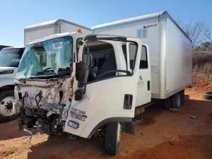 Isuzu NPR 6.6L 8 2024