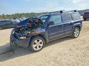 Jeep Patriot LATITUDE 2.0L 4 2016