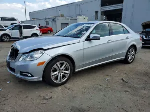 Mercedes-Benz E 3.5L 6 2010