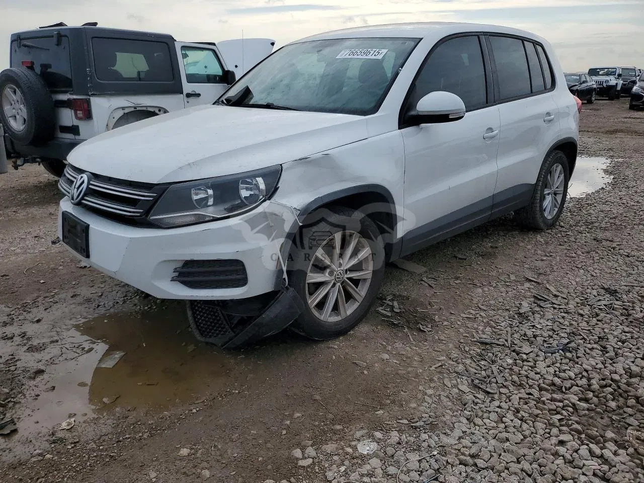 Volkswagen Tiguan S 2.0L 4 2017