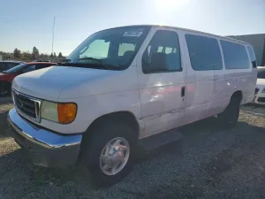 Ford Econoline E350 SUPER DUTY WAGON 5.4L 8 2006