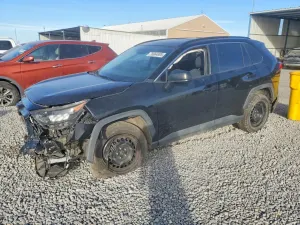 Toyota Rav4 LE 2.5L 4 2021