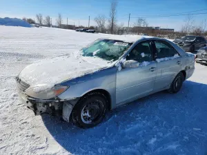 Toyota Camry LE 2.4L 4 2002
