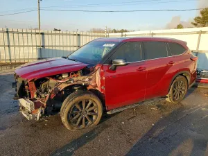 Toyota Highlander XLE 3.5L 6 2021