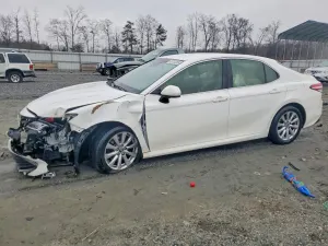 Toyota Camry L 2.5L 4 2018