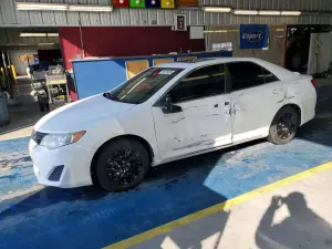 Toyota Camry L 2.5L 4 2013