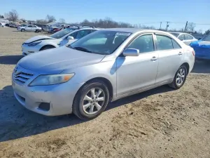 Toyota Camry BASE 2.5L 4 2010