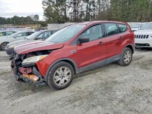 Ford Escape S 2.5L 4 2014