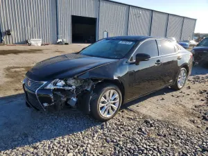 Lexus ES 300H 2.5L 4 2015