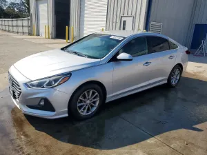 Hyundai Sonata SE 2.4L 4 2018