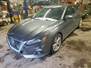 Nissan Altima 2.5L 4 2019