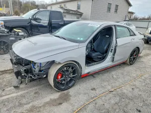 Hyundai Elantra 2.0L 4 2026