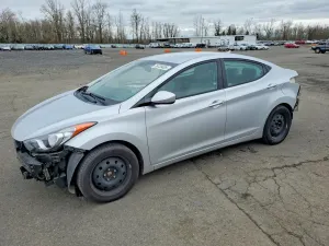 Hyundai Elantra GLS 1.8L 4 2013