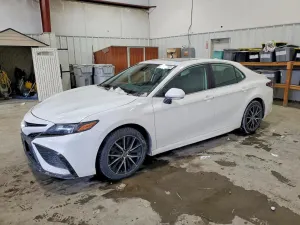 Toyota Camry 2.5L 4 2021