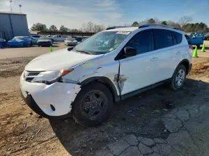 Toyota Rav4 LE 2.5L 4 2013