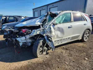 Kia Niro EX 1.6L 4 2025