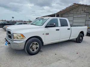 Dodge RAM ST 6.7L 6 2012