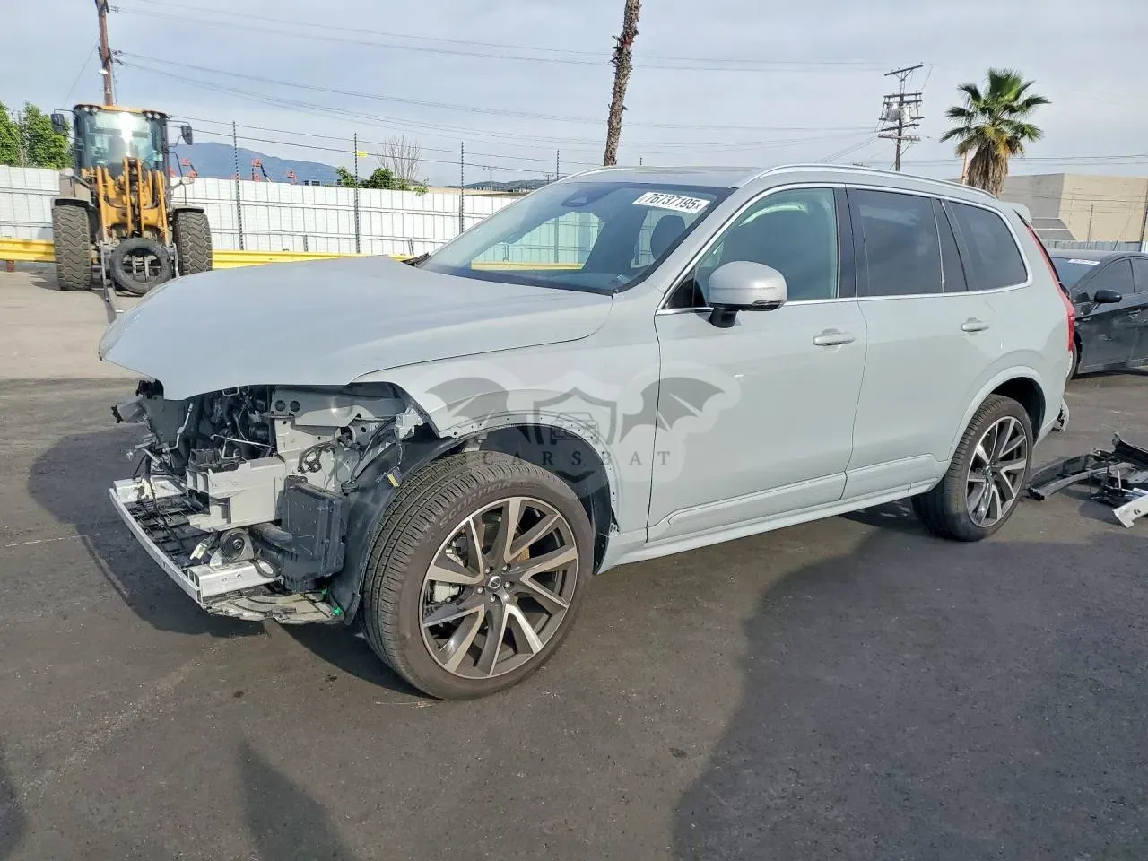 Volvo XC90 PLUS 2.0L 4 2025