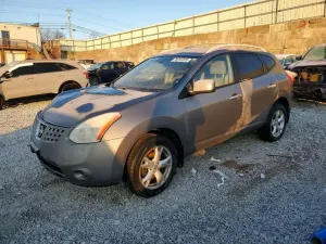 Nissan Rogue S 2.5L 4 2010