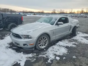 Ford Mustang 3.7L 6 2011