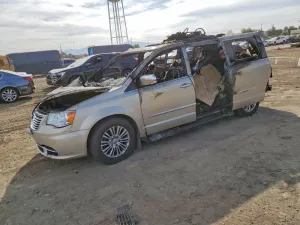 Chrysler Town & Country 3.6L 6 2015