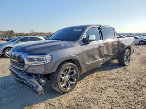 RAM 1500 5.7L 8 2019