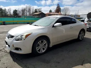 Nissan Altima S 2.5L 4 2012