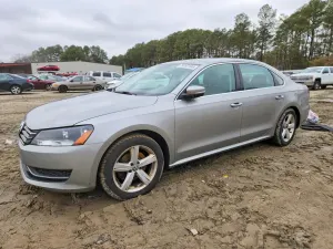 Volkswagen Passat SE 2.5L 5 2013