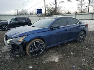 Nissan Altima SR 2.5L 4 2023