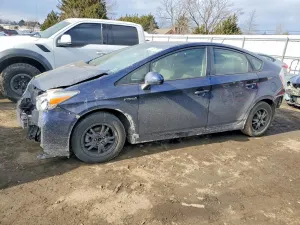 Toyota Prius 1.8L 4 2015