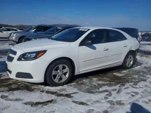 Chevrolet Malibu LS 2.5L 4 2013