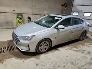 Hyundai Elantra SEL 2.0L 4 2019