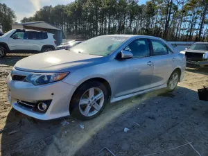 Toyota Camry BASE 2.5L 4 2012