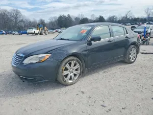 Chrysler 200 TOURING 2.4L 4 2012