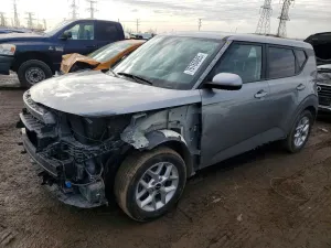 Kia Soul LX 2.0L 4 2025