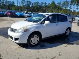 Nissan Versa S 1.8L 4 2011