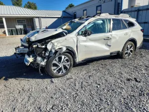 Subaru Outback LIMITED XT 2.4L 4 2021