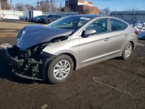 Hyundai Elantra SE 2.0L 4 2020