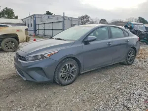 Kia Cerato / Forte / K3 LX 2 L 4 2024