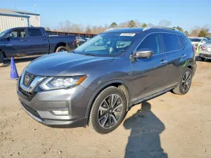Nissan Rogue S 2.5L 4 2020