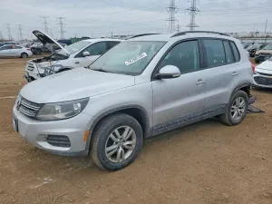 Volkswagen Tiguan S 2.0L 4 2015